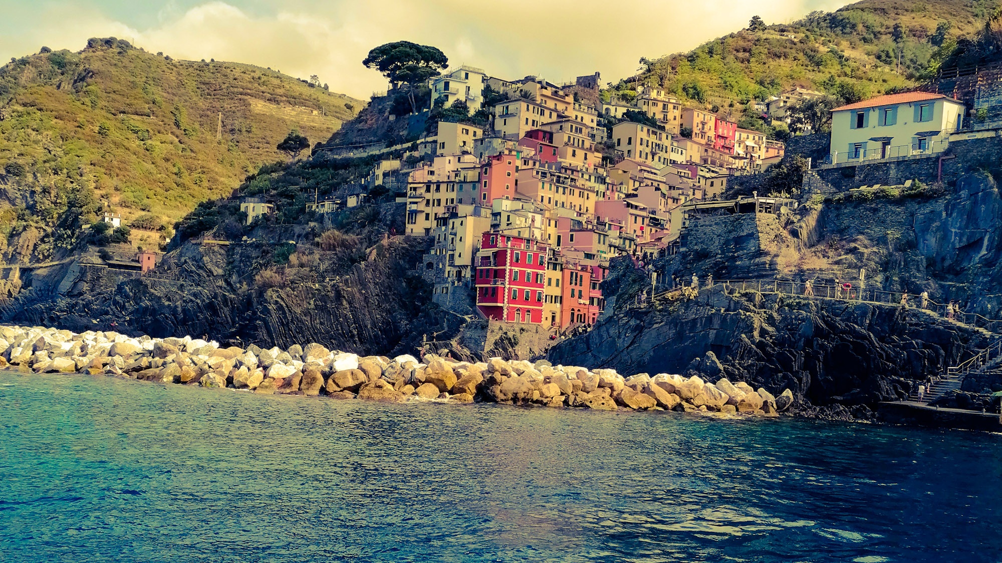 A világ legszebb falva a Cinque Terre gyöngyszemei